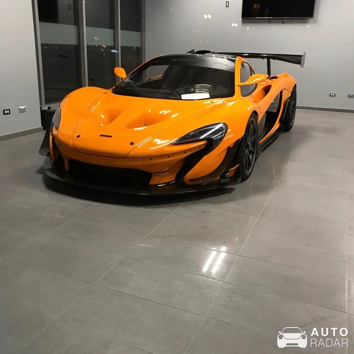 McLaren P1 GTR-18 spotted in Chicago