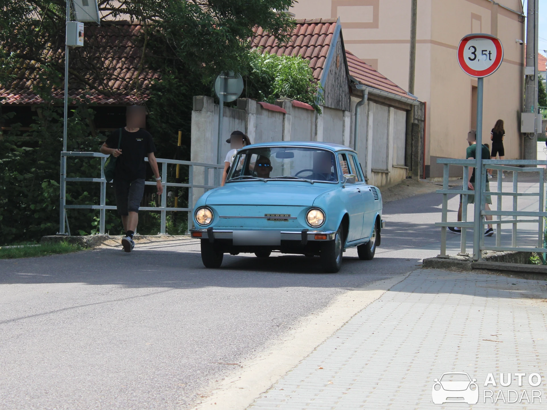 Škoda 100 spotted in Skalice