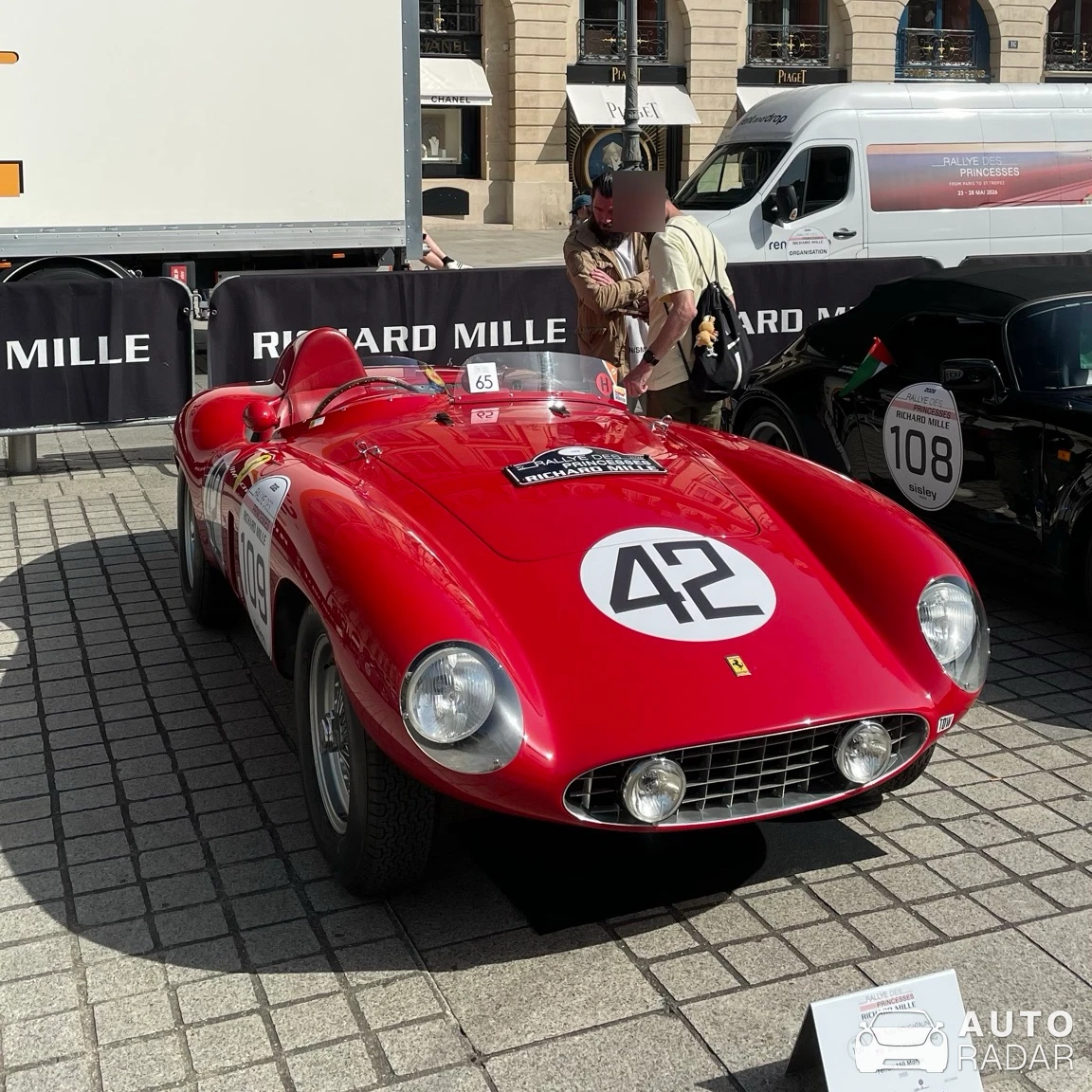 Ferrari 750 Monza spotted in Paris