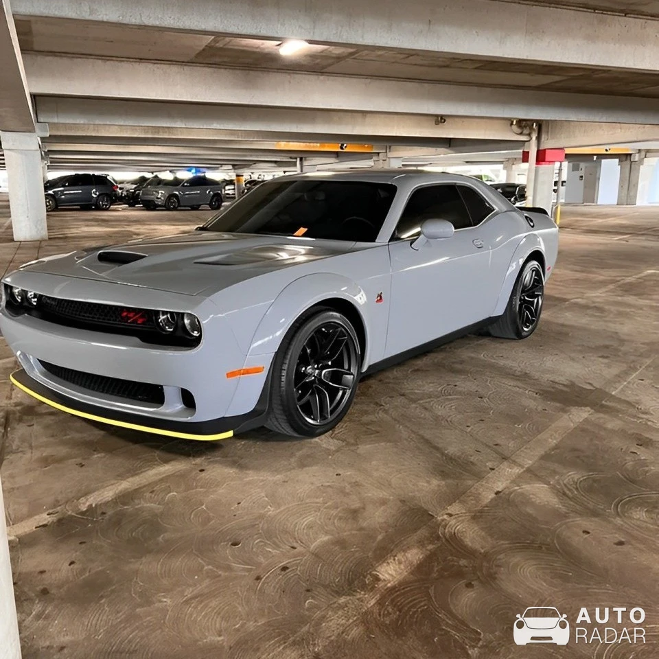 Dodge Challenger R/T spotted in Vilassar de Mar, Spain