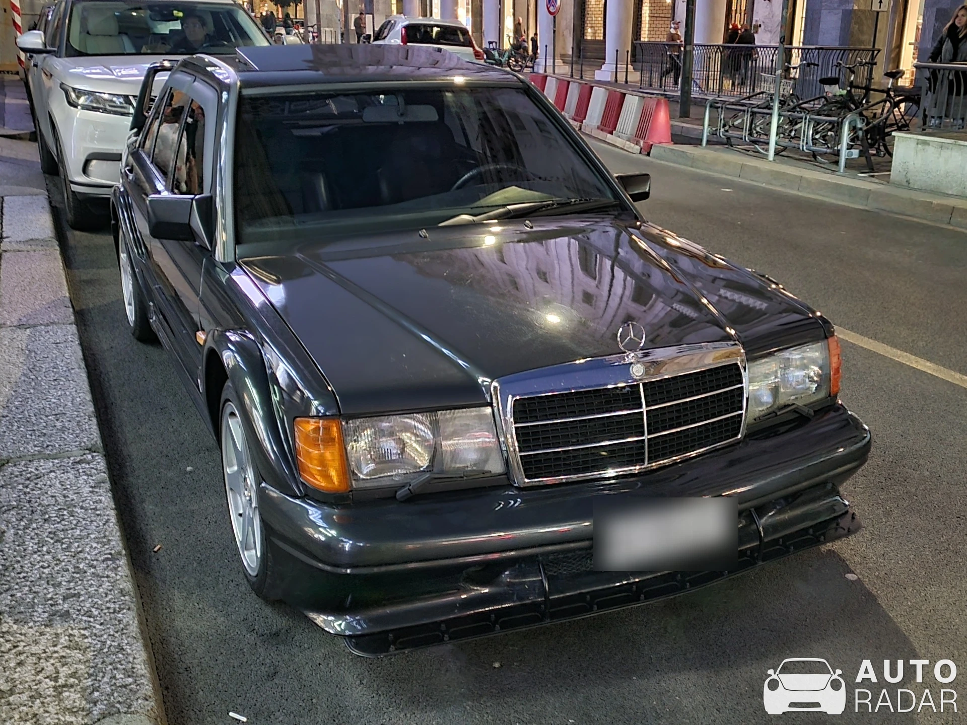 Mercedes-Benz 190 E 2.5-16v EVO II spotted in Milano, Italia