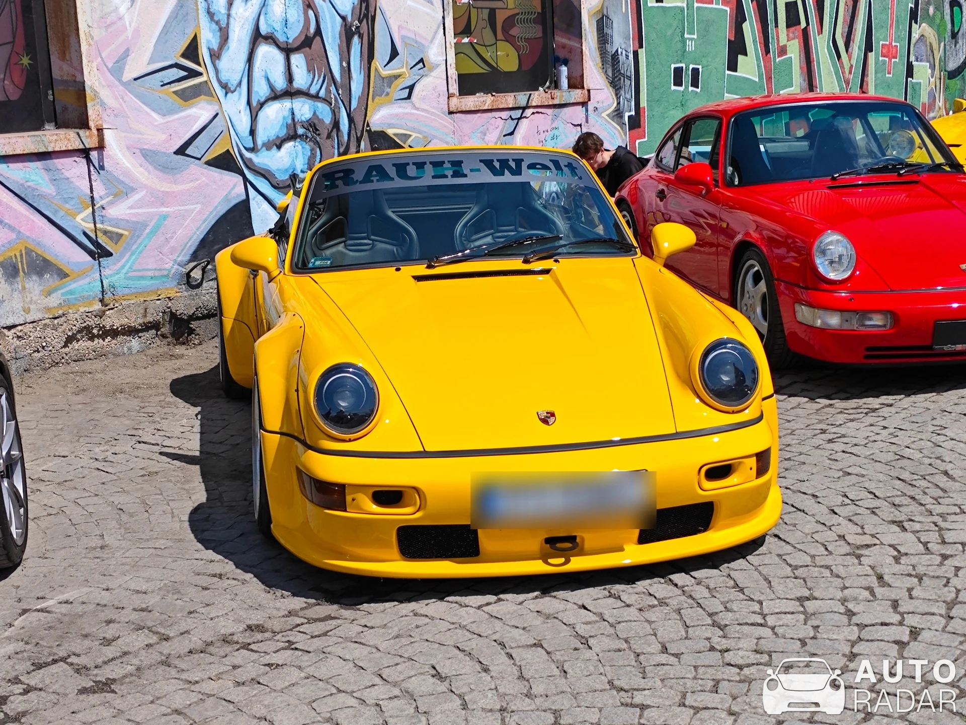 Porsche Rauh-Welt Begriff 964 Cabriolet spotted in Warszawa