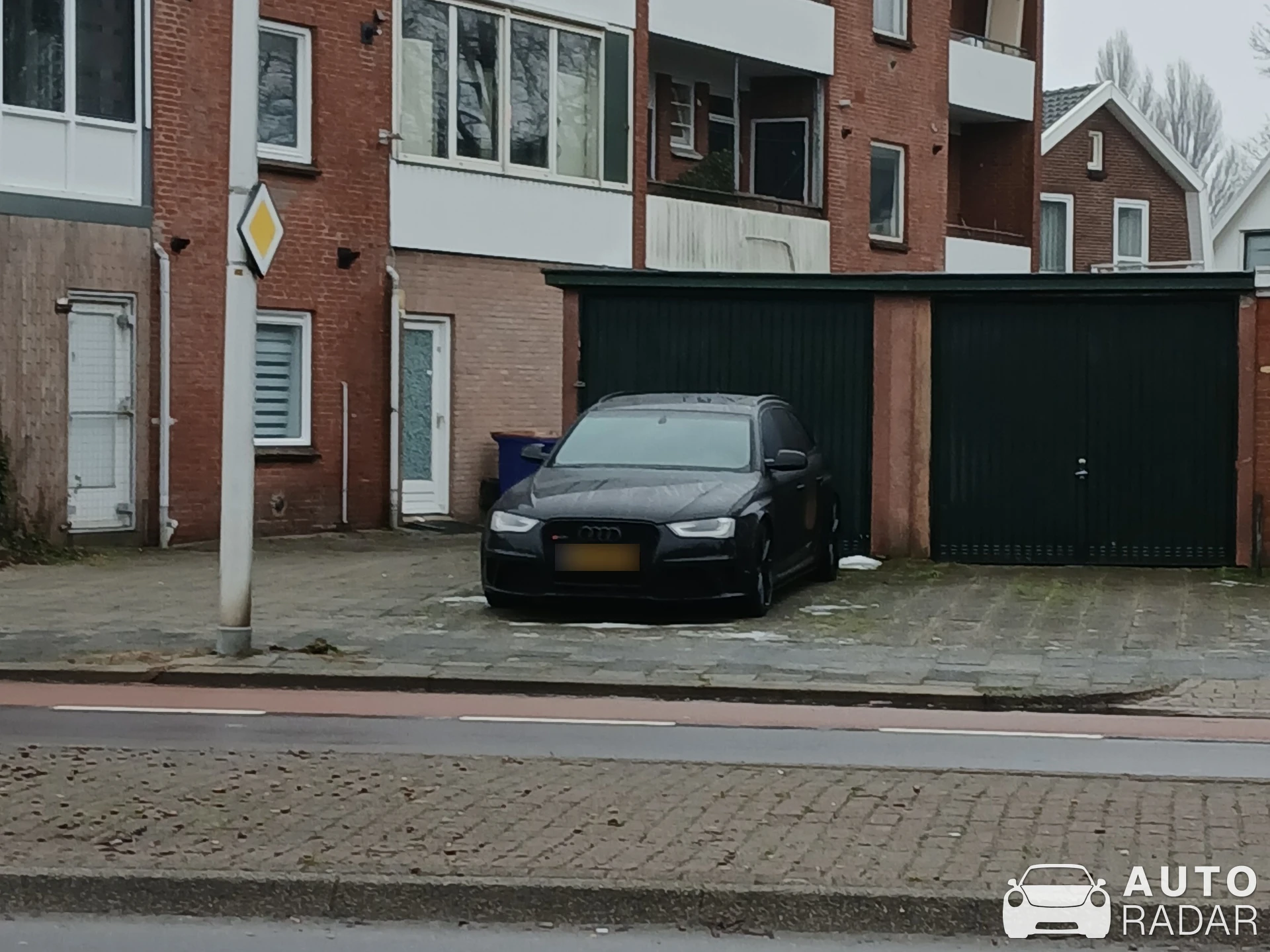 Audi RS4 Avant B8 spotted in Hengelo, Netherlands