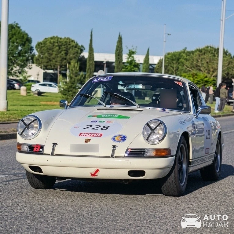 Porsche 911 L spotted in Blagnac