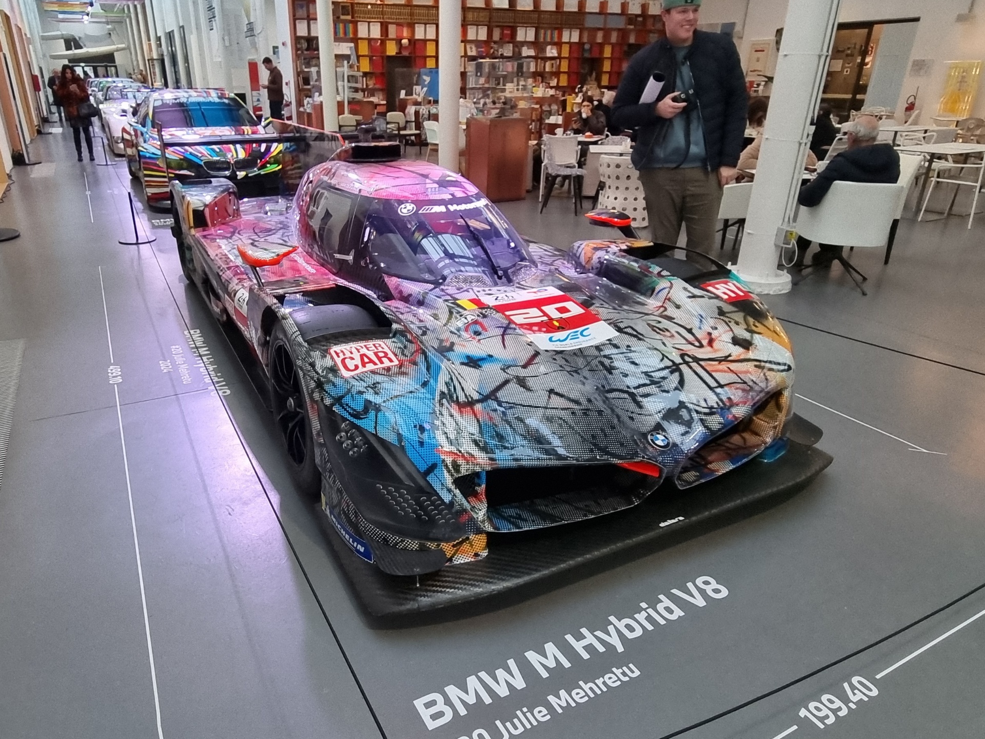 BMW M Hybrid V8