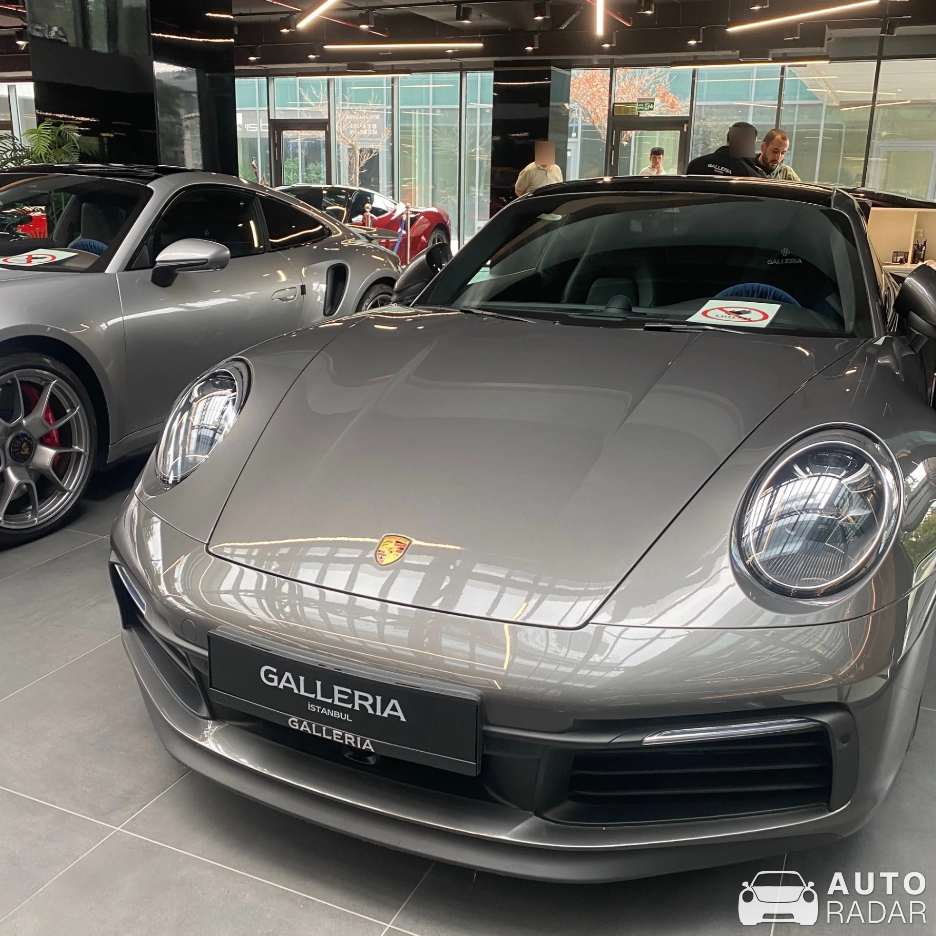 Porsche 992 Carrera 4S MkI spotted in Şişli, Türkiye