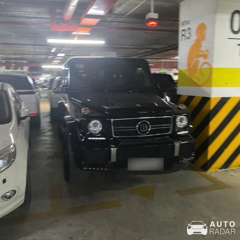 Mercedes-AMG Brabus G 63 2016 spotted in Thanh Xuân, Việt Nam