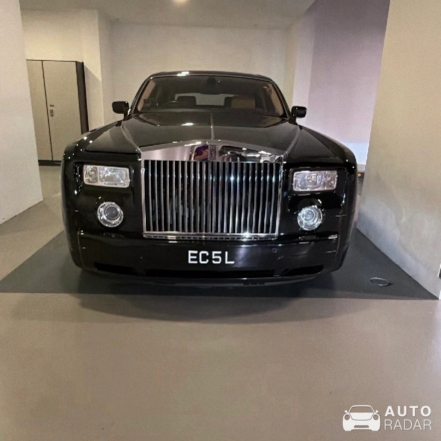 Rolls-Royce Phantom VIII Series II spotted in Singapore, Singapore