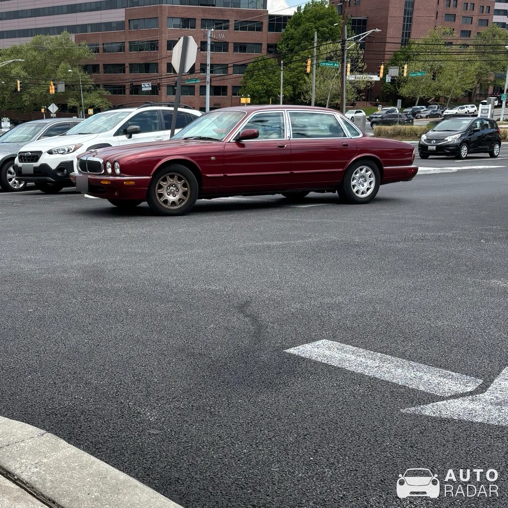 Jaguar XJ spotted in Baltimore