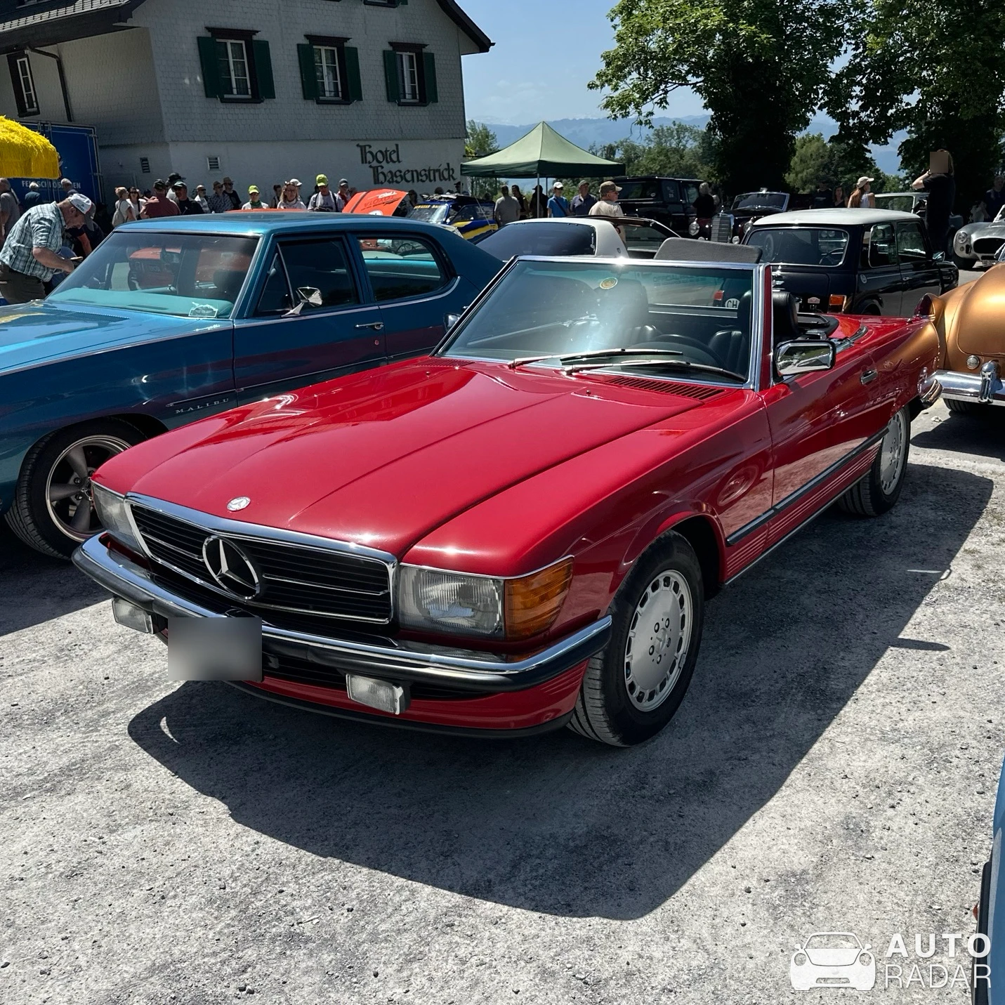 Mercedes-Benz 500SL R107 spotted in Dürnten