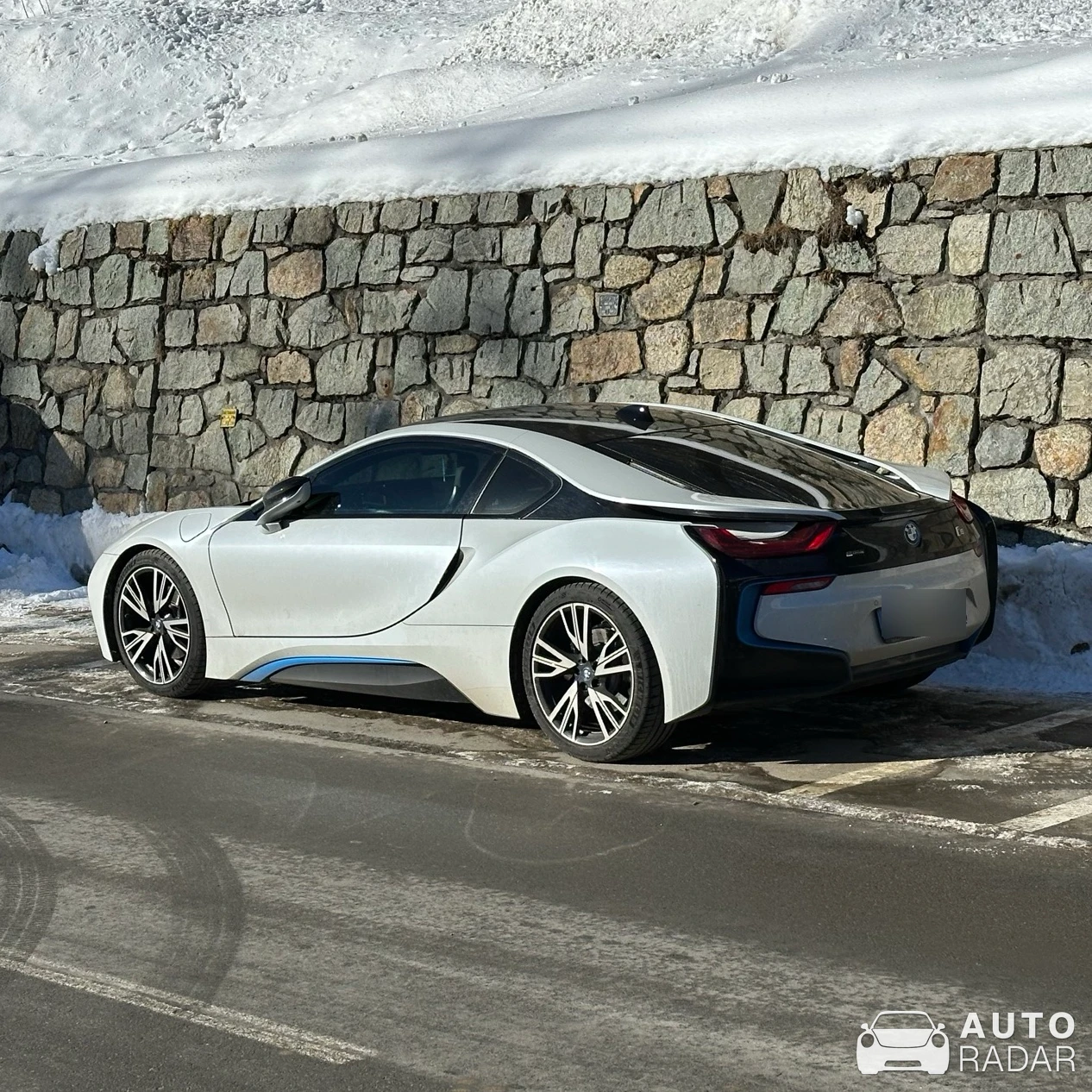 BMW i8 spotted in Sankt Moritz, Schweiz