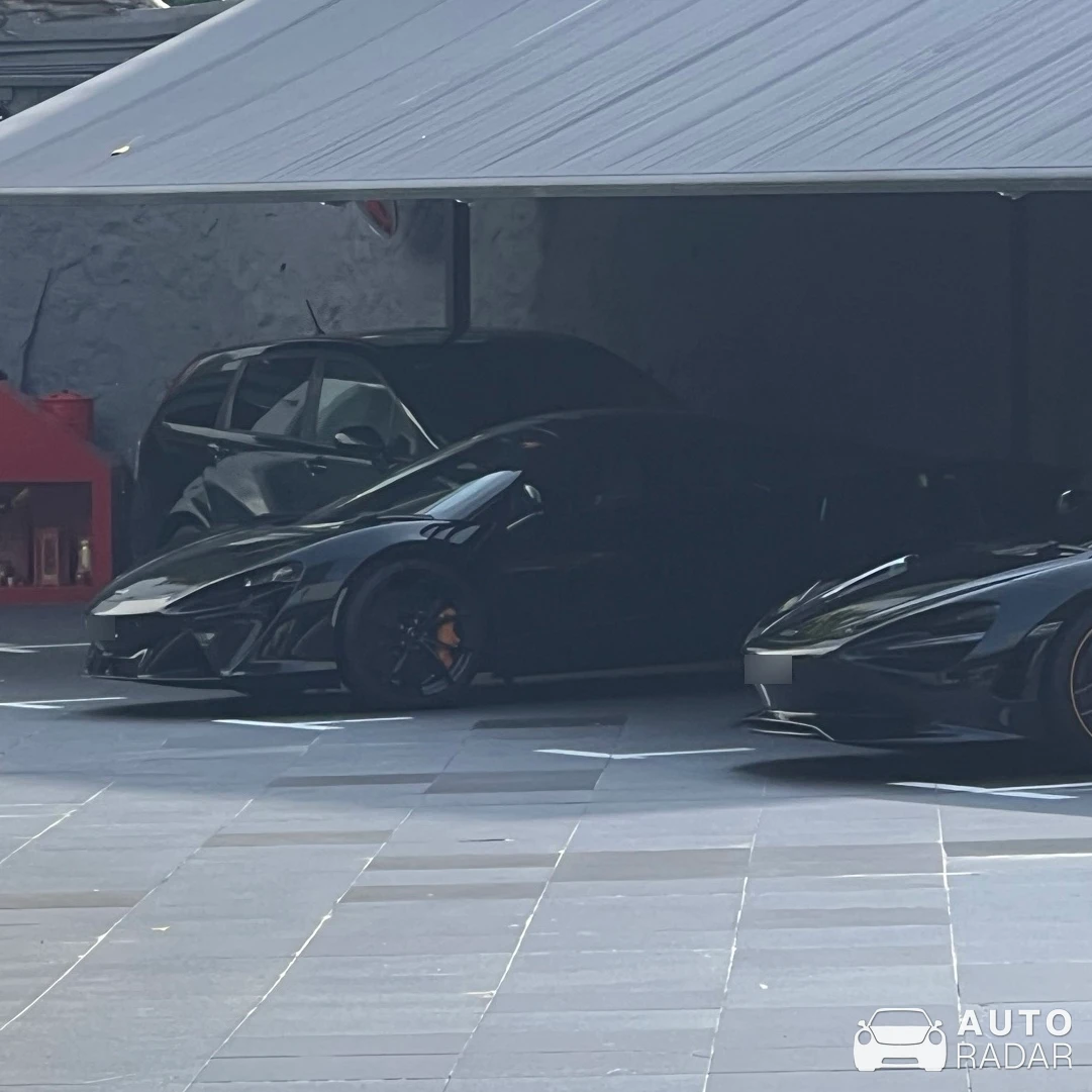 McLaren Artura spotted in Singapore, Singapore