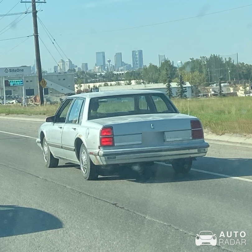 Oldsmobile Delta 88 Royale spotted in Calgary