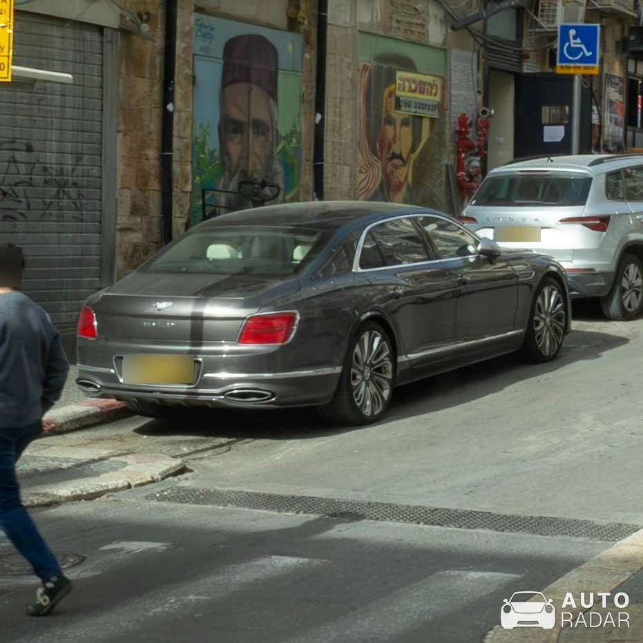 Bentley Flying Spur Hybrid spotted in Jerusalem