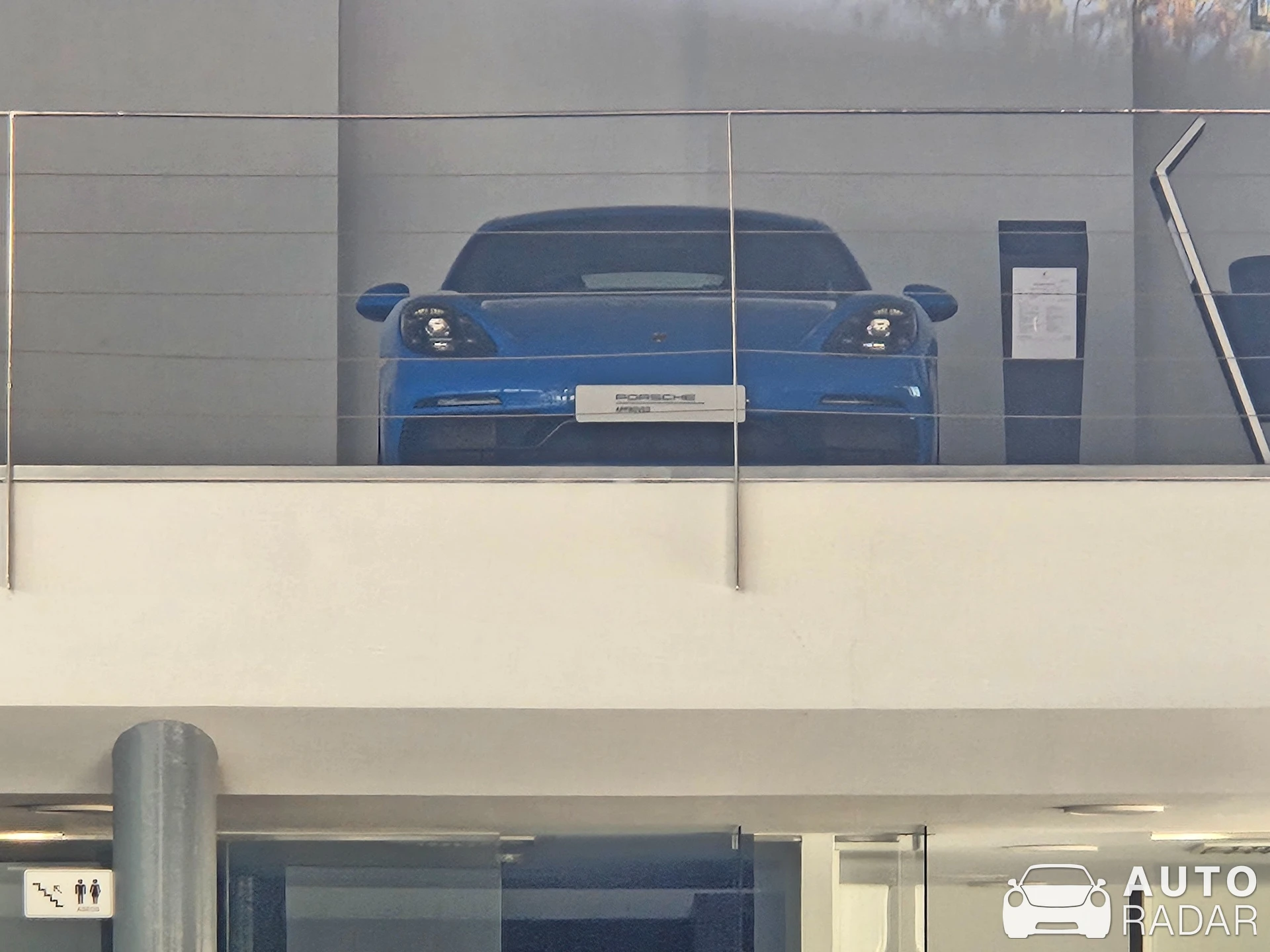 Porsche 718 Cayman GTS spotted in Zaragoza, Spain