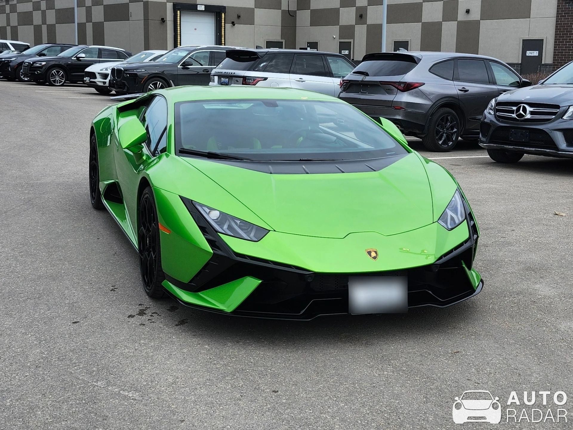 Lamborghini Huracán LP640-2 Tecnica spotted in Winnipeg