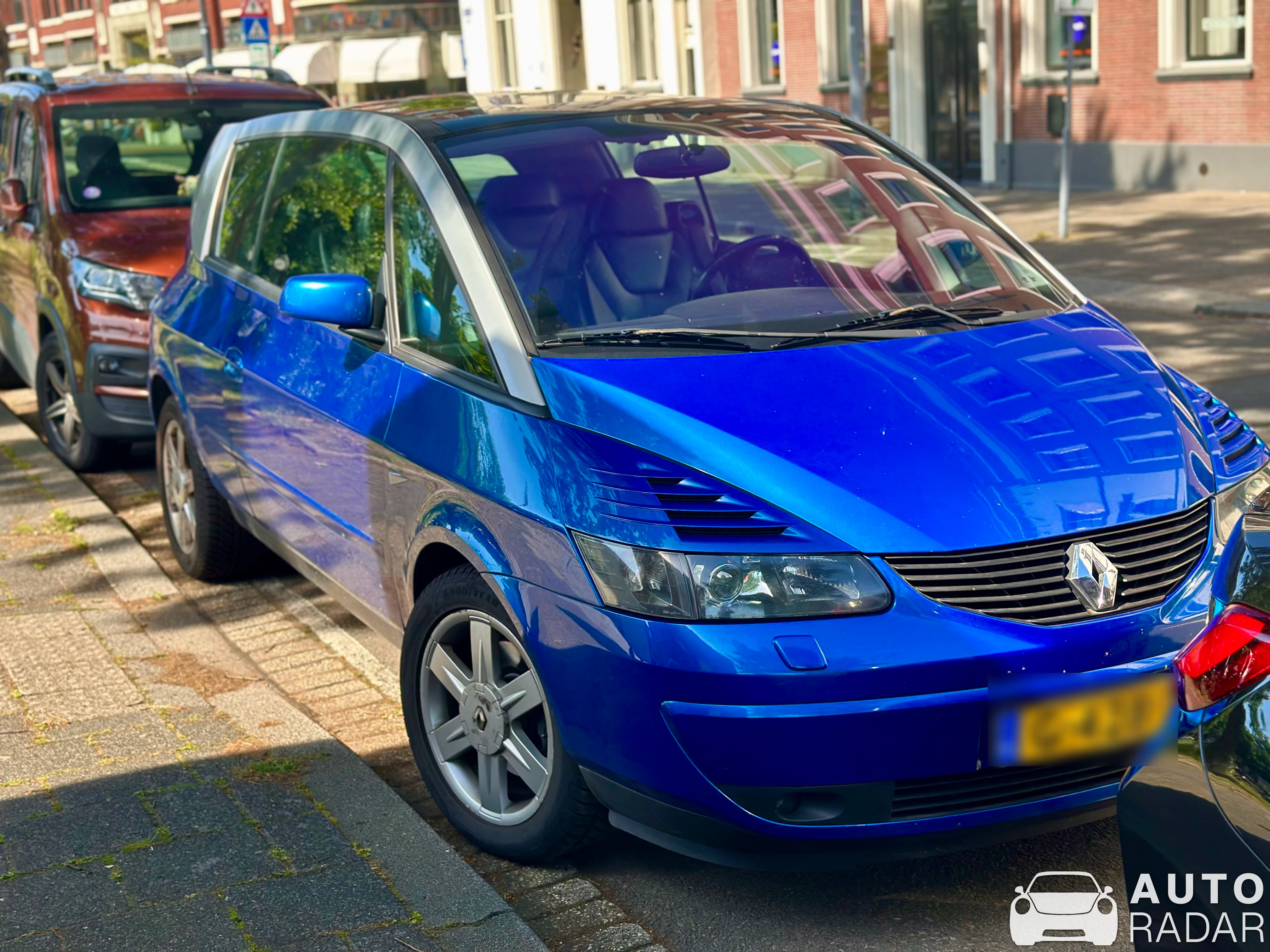 Renault Avantime spotted in Rotterdam