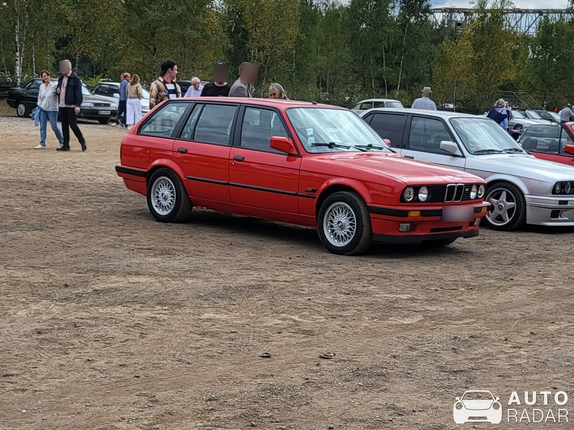 BMW M3 E30 Touring spotted in Duisburg