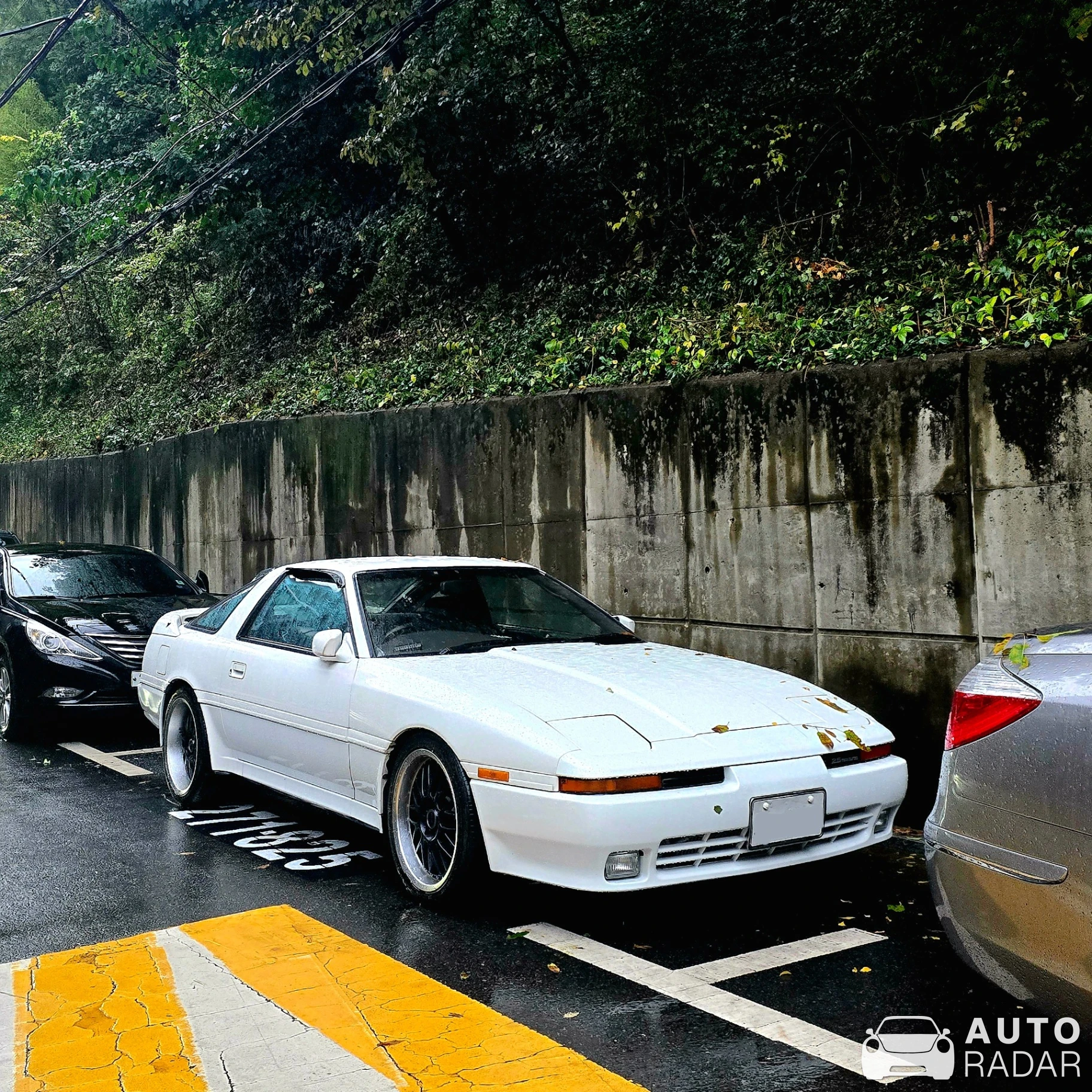 Toyota Supra A70 spotted in Gangnam District, South Korea