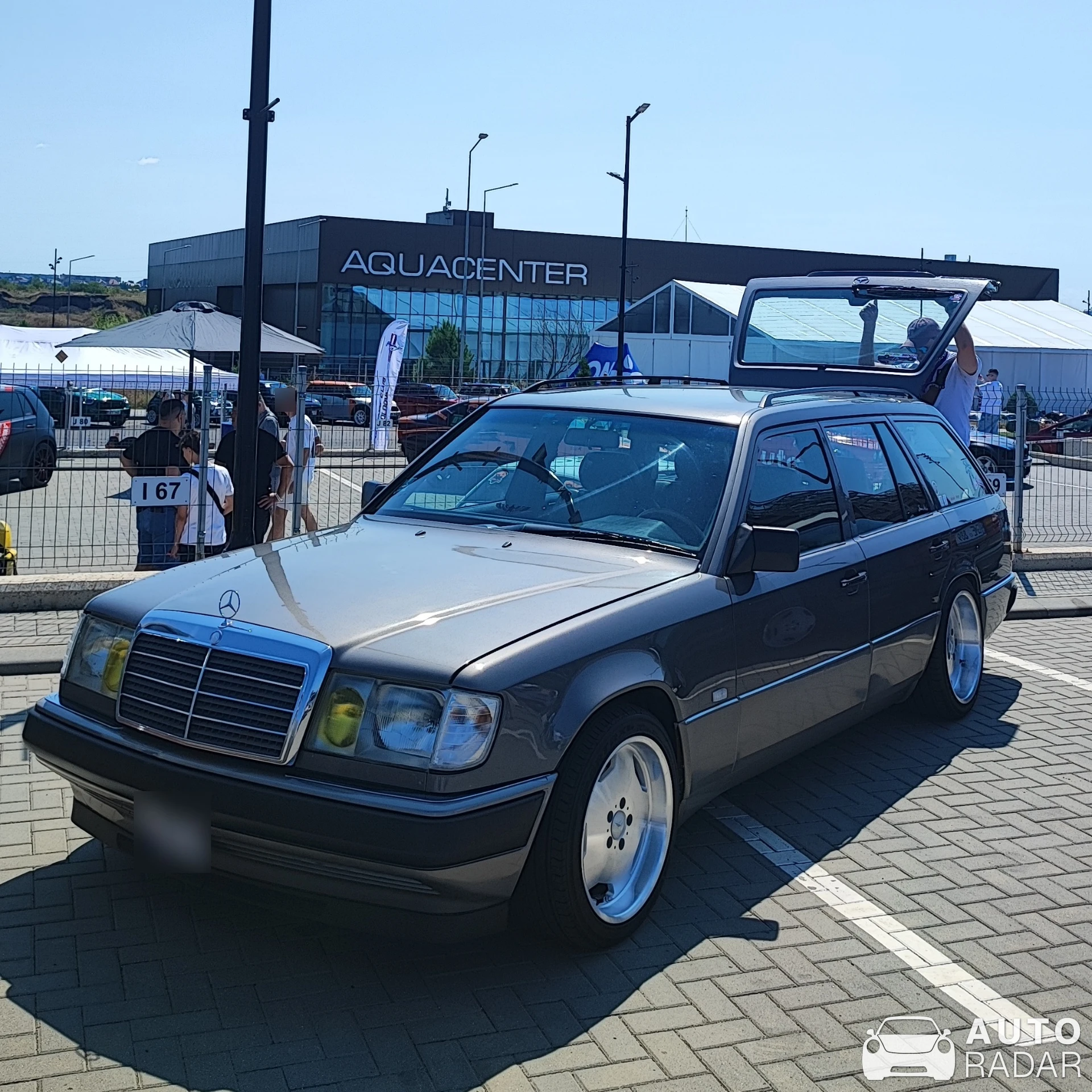 Mercedes-Benz E-Klasse Estate W124 spotted in Stăuceni