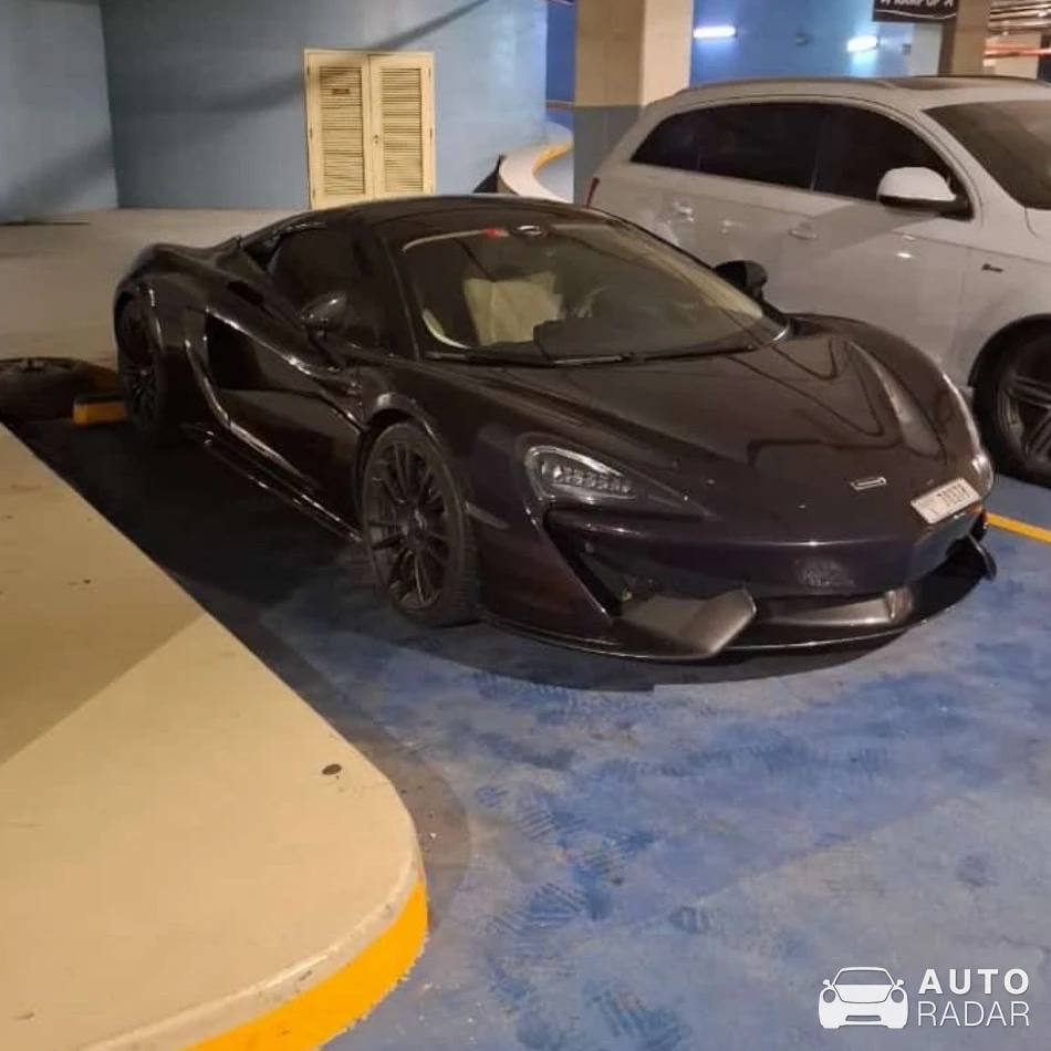 McLaren 570GT spotted in Matn, Liban