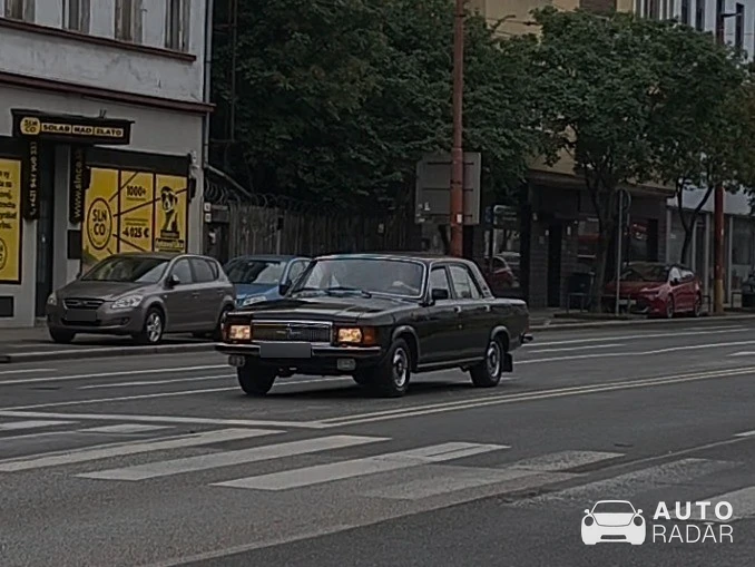GAZ 3102 Volga spotted in Bratislava, Словаччина