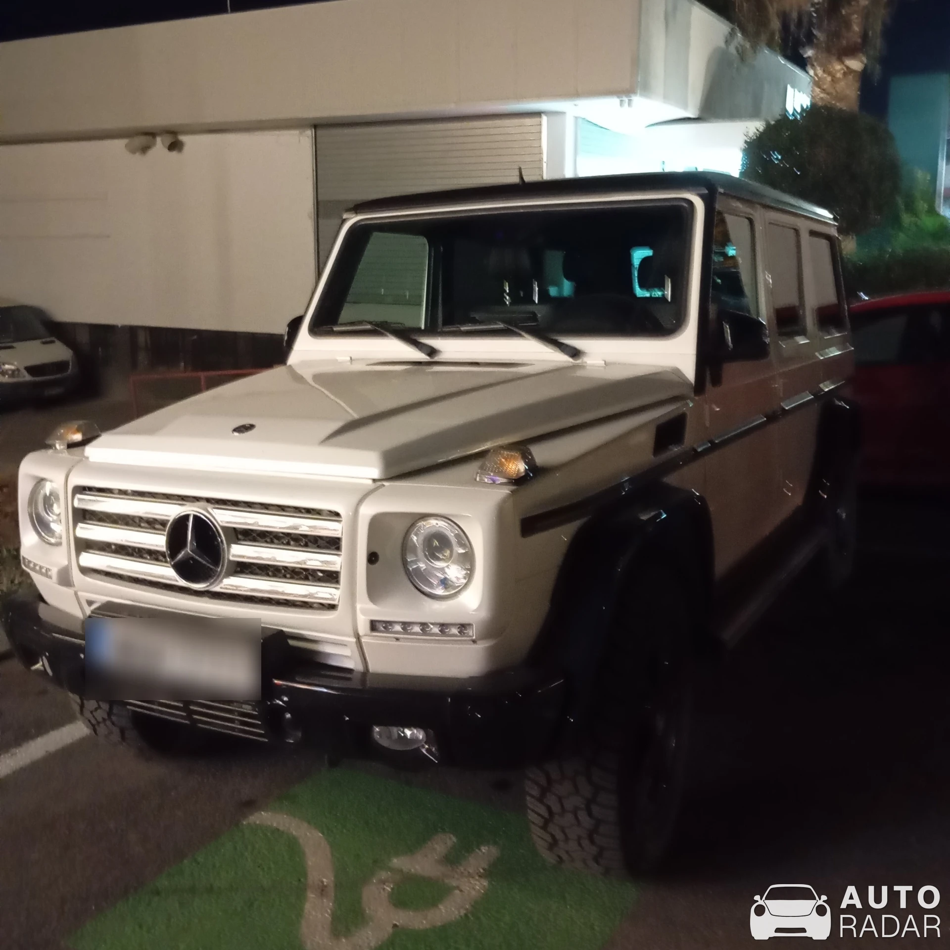 Mercedes-Benz G 500 spotted in Thermi, Greece