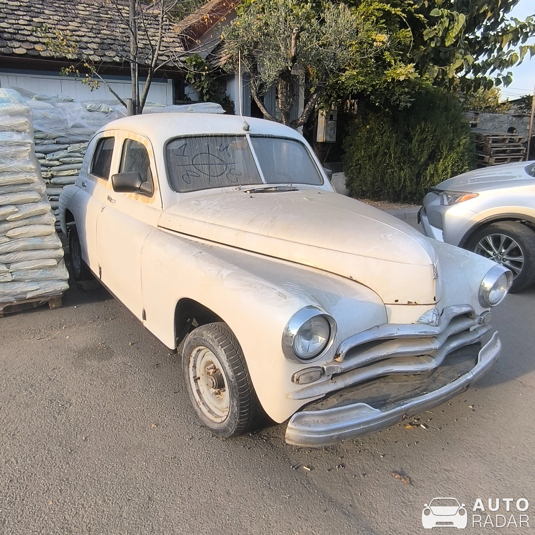GAZ M20 Pobeda spotted in Tbilisi