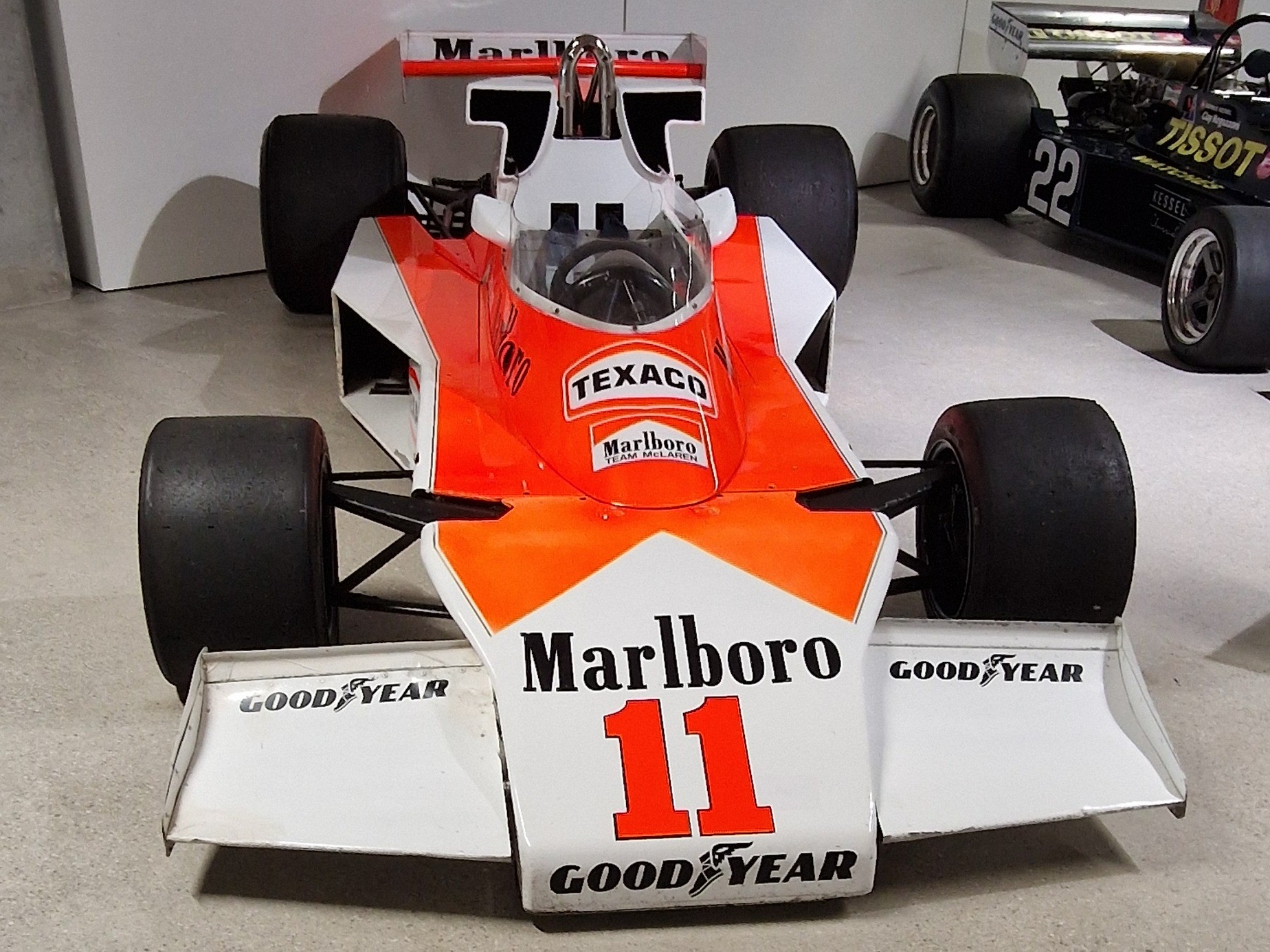 McLaren M23
