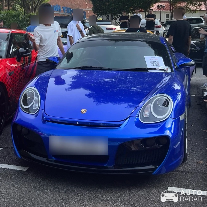 Porsche 981 Cayman spotted in Singapore