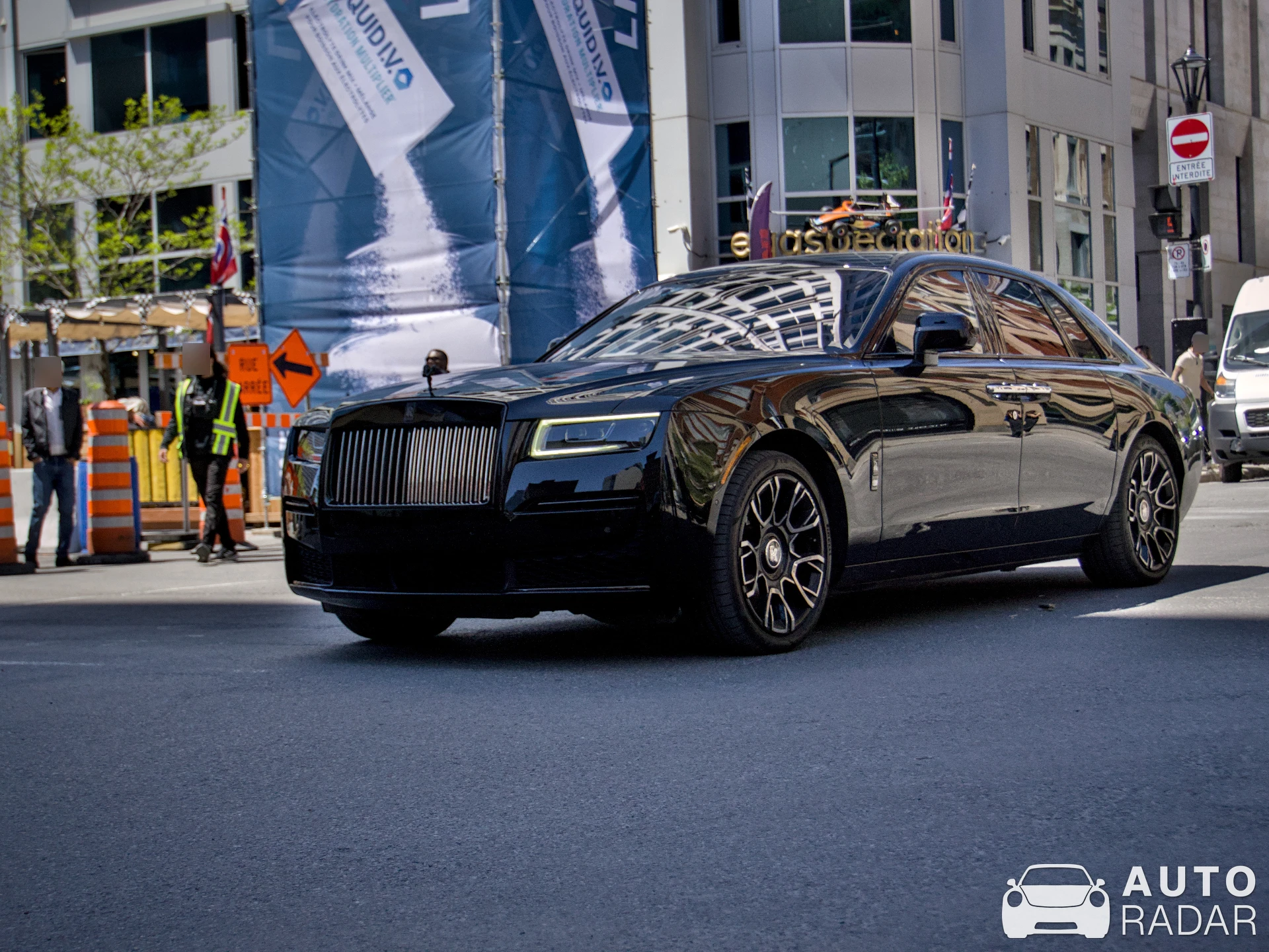 Rolls-Royce Ghost Black Badge 2021 spotted in Montréal