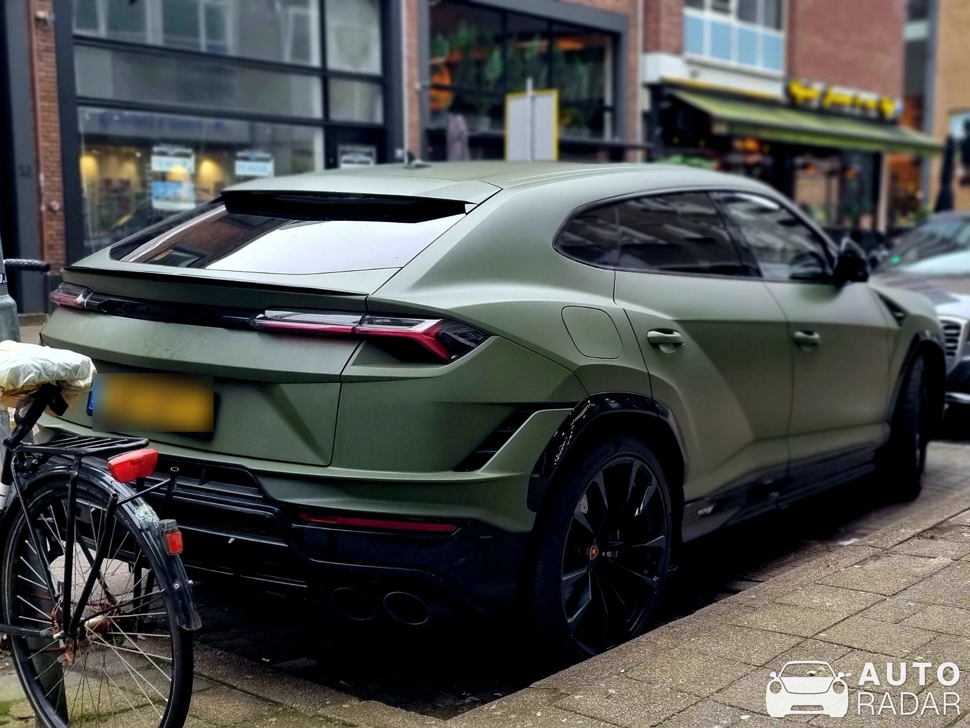 Lamborghini Urus Performante spotted in Rotterdam, Netherlands