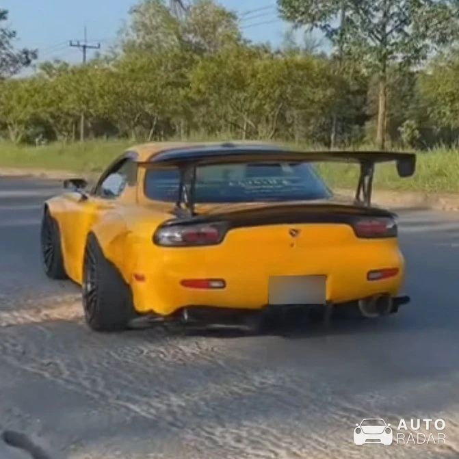 Mazda RX-7 spotted in Chéraga, Algérie