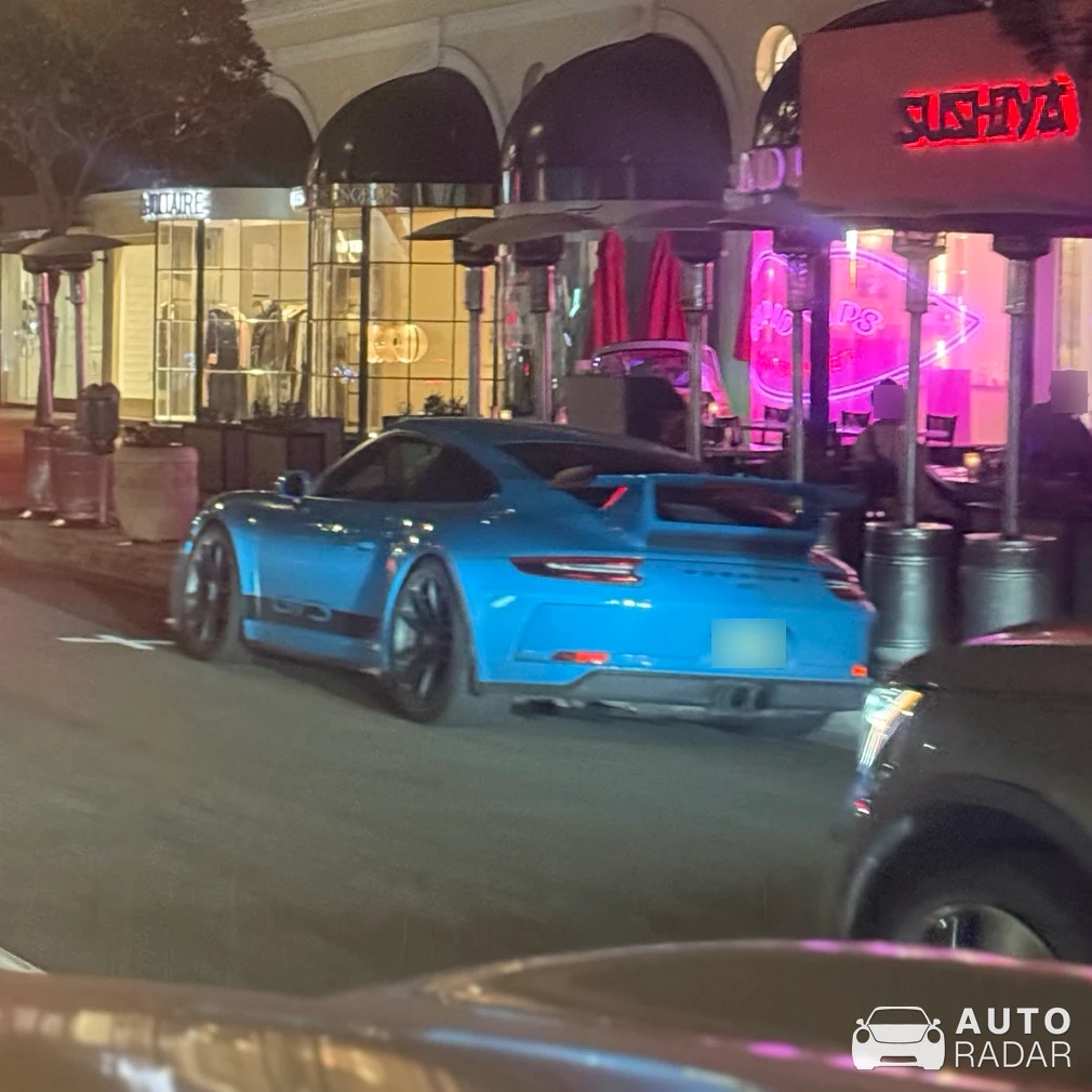 Porsche 991 GT3 MkII spotted in West Hollywood, United States