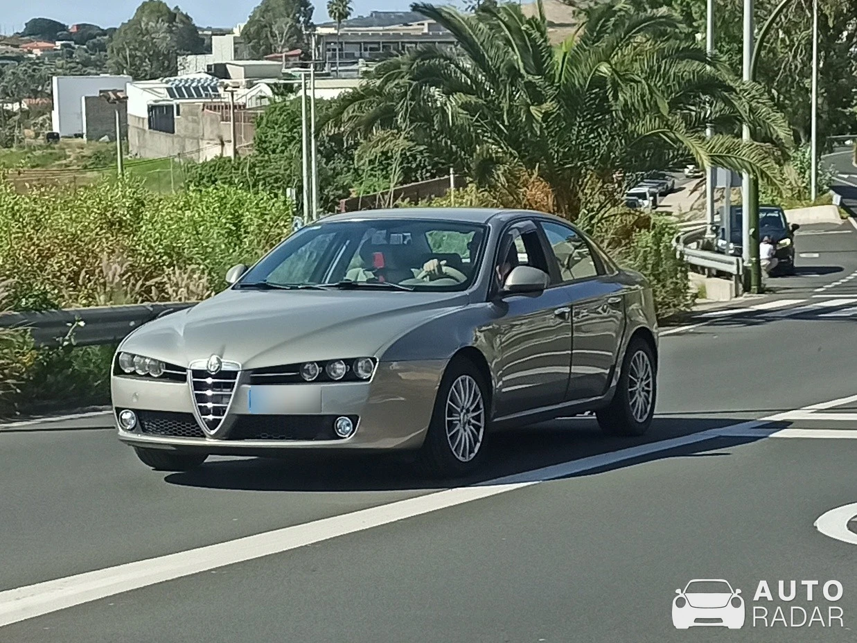 Alfa Romeo 159 spotted