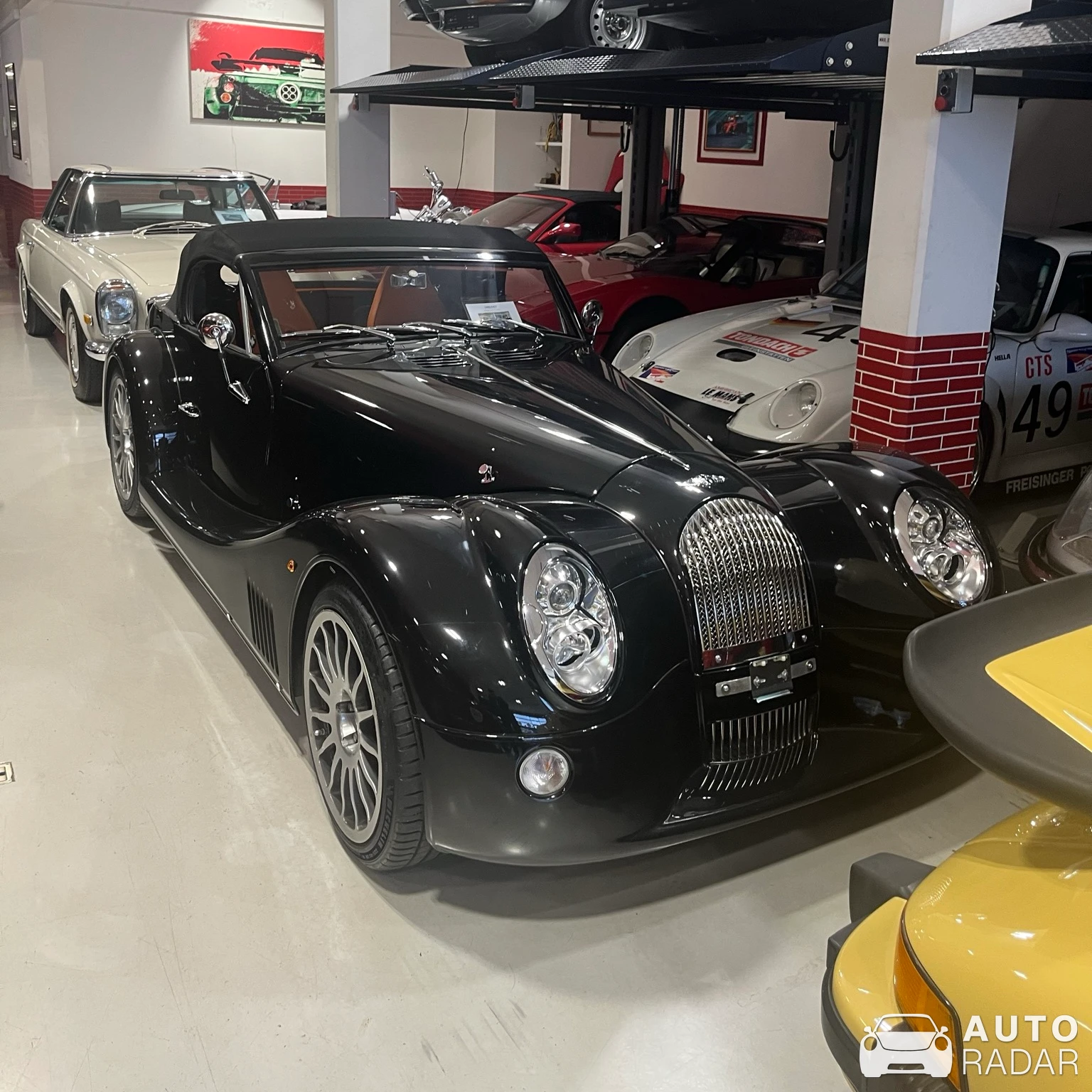Morgan Aero 8 Series 4 spotted in Plan-les-Ouates