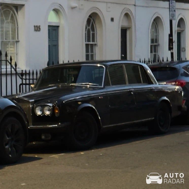 Rolls-Royce Silver Shadow II spotted in Greater London, Egyesült Királyság