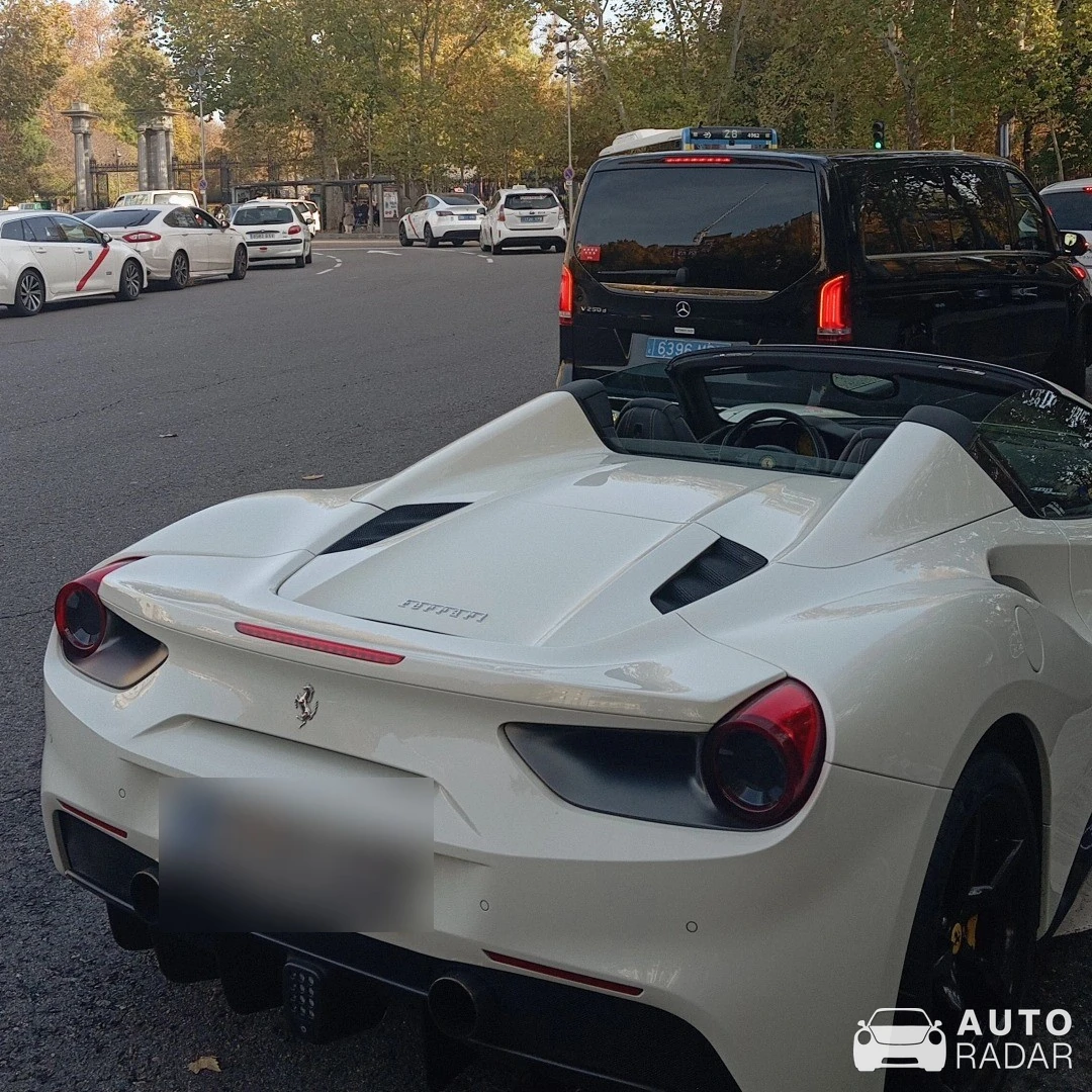 Ferrari 488 Spider spotted in Madrid, Spain