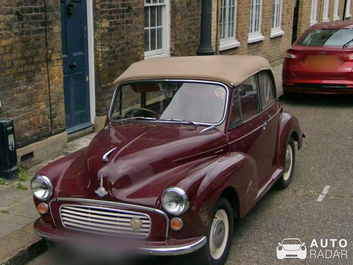 Morris Minor 1000 Cabriolet spotted in London