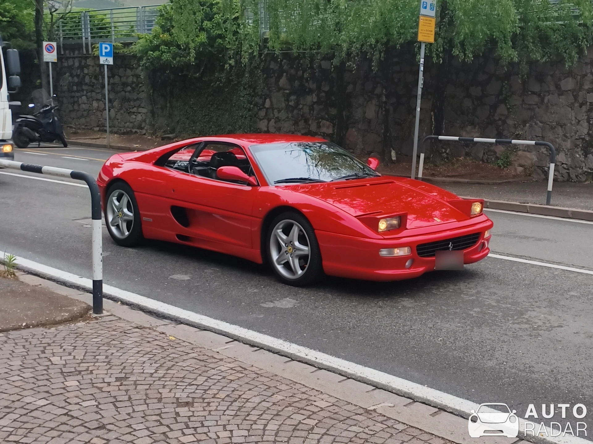 Ferrari F355 Berlinetta spotted in Bolzano