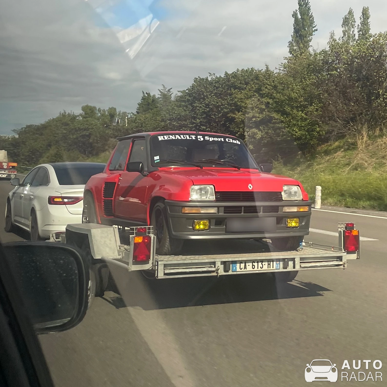 Renault 5 Turbo spotted in Portes-lès-Valence, France