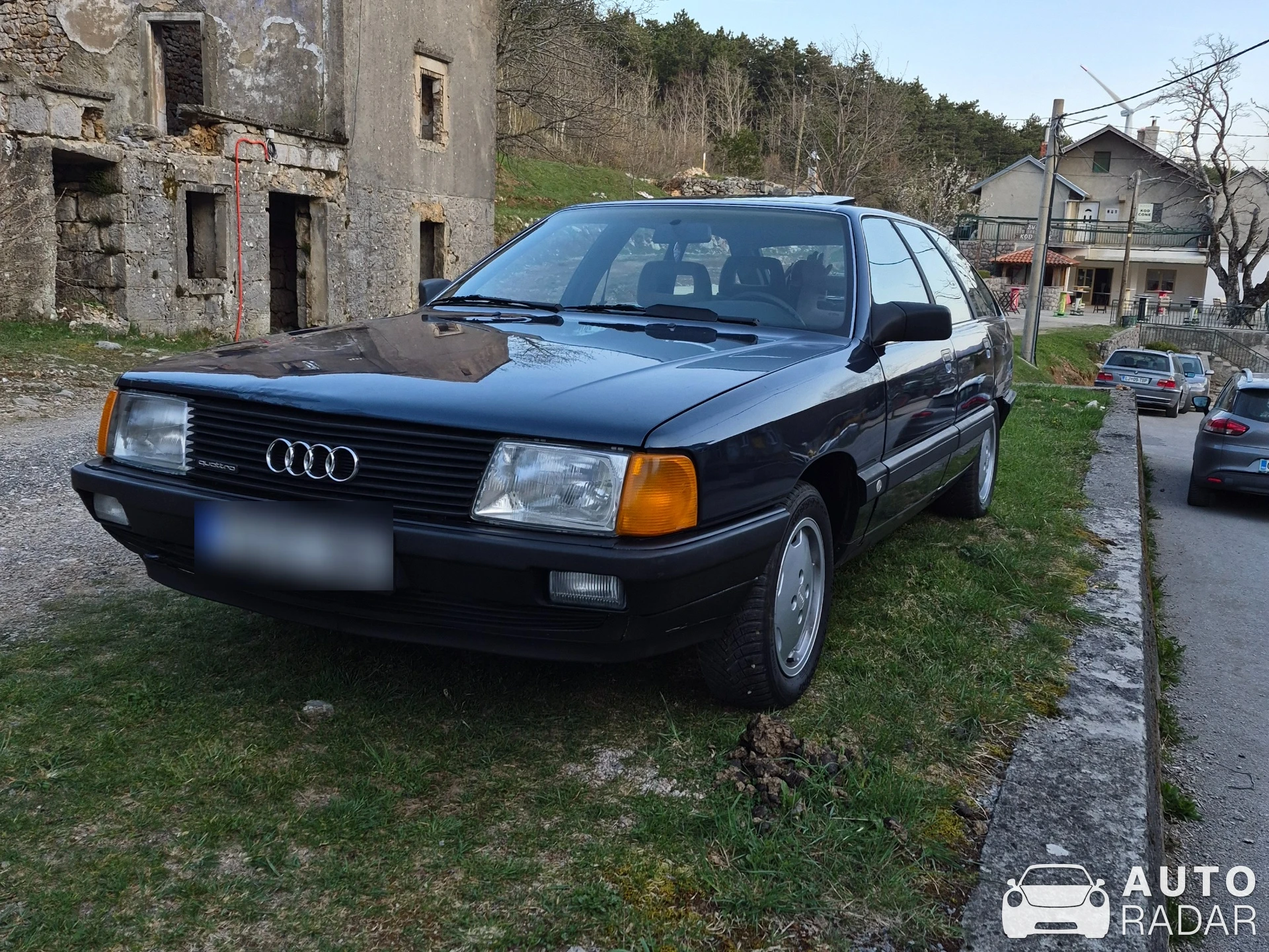 Audi 100 Avant C3 spotted in Vrataruša
