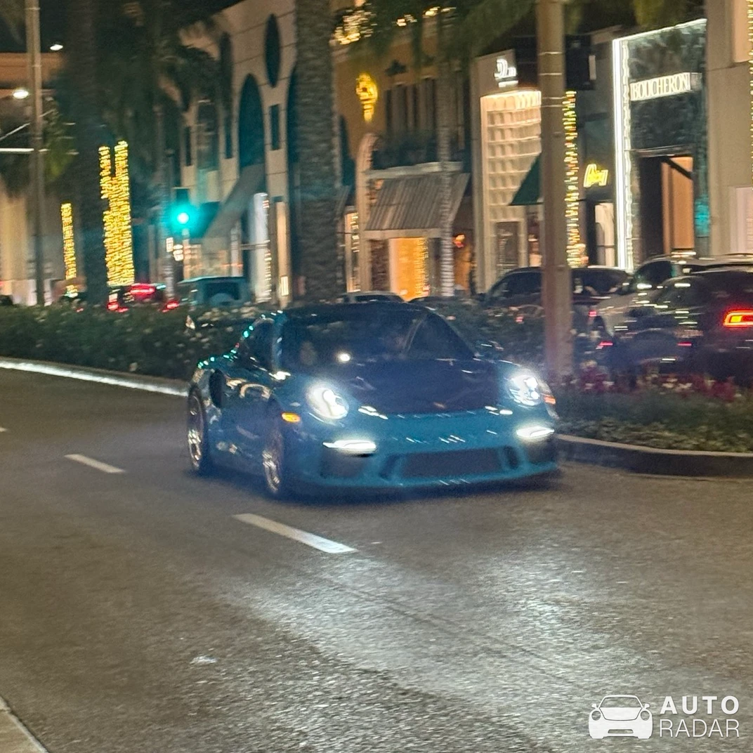 Porsche 991 GT3 RS MkII spotted in Beverly Hills, United States