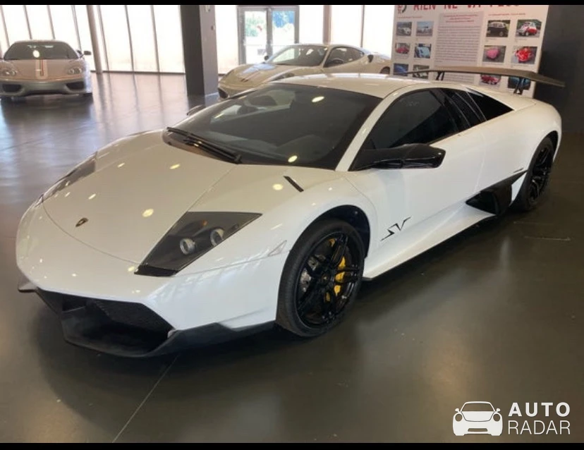 Lamborghini Murciélago LP670-4 SuperVeloce spotted in Torino, Italie