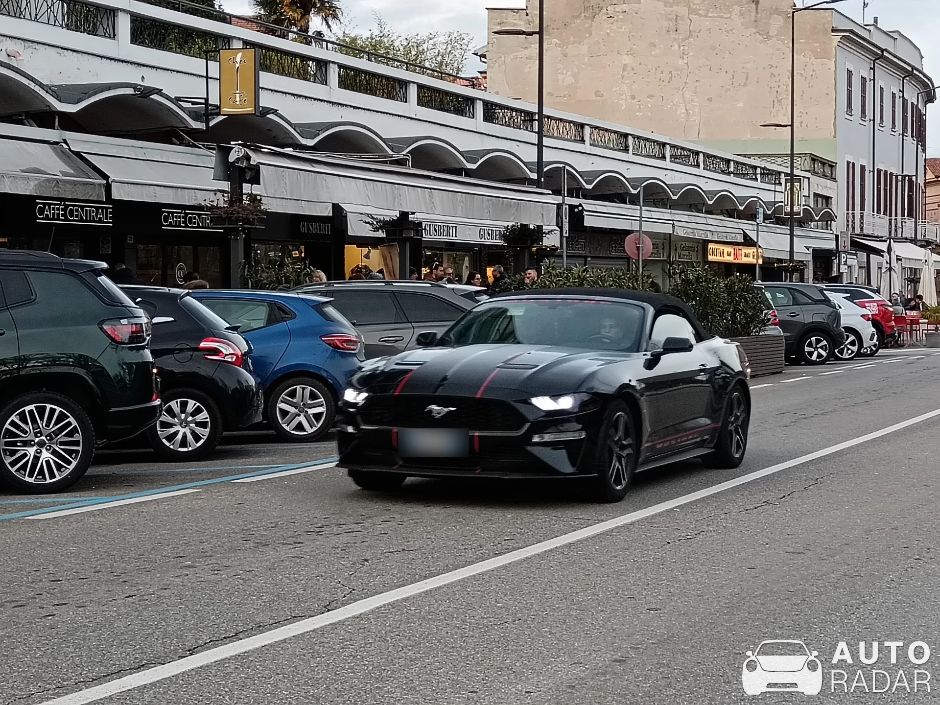 Ford Mustang GT Convertible spotted in Arona, Italia