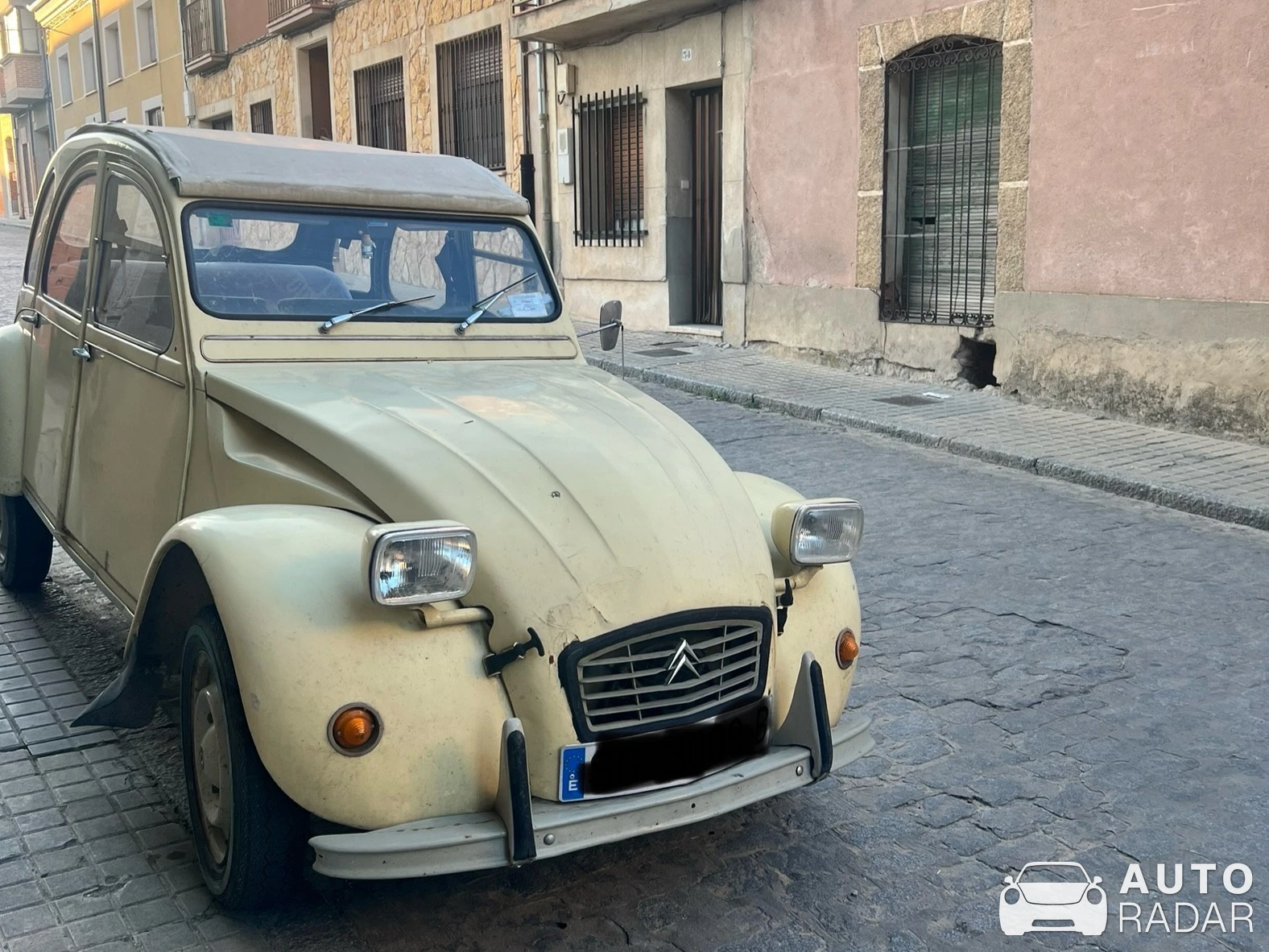 Citroën 2CV spotted in Carbonero el Mayor, 西班牙