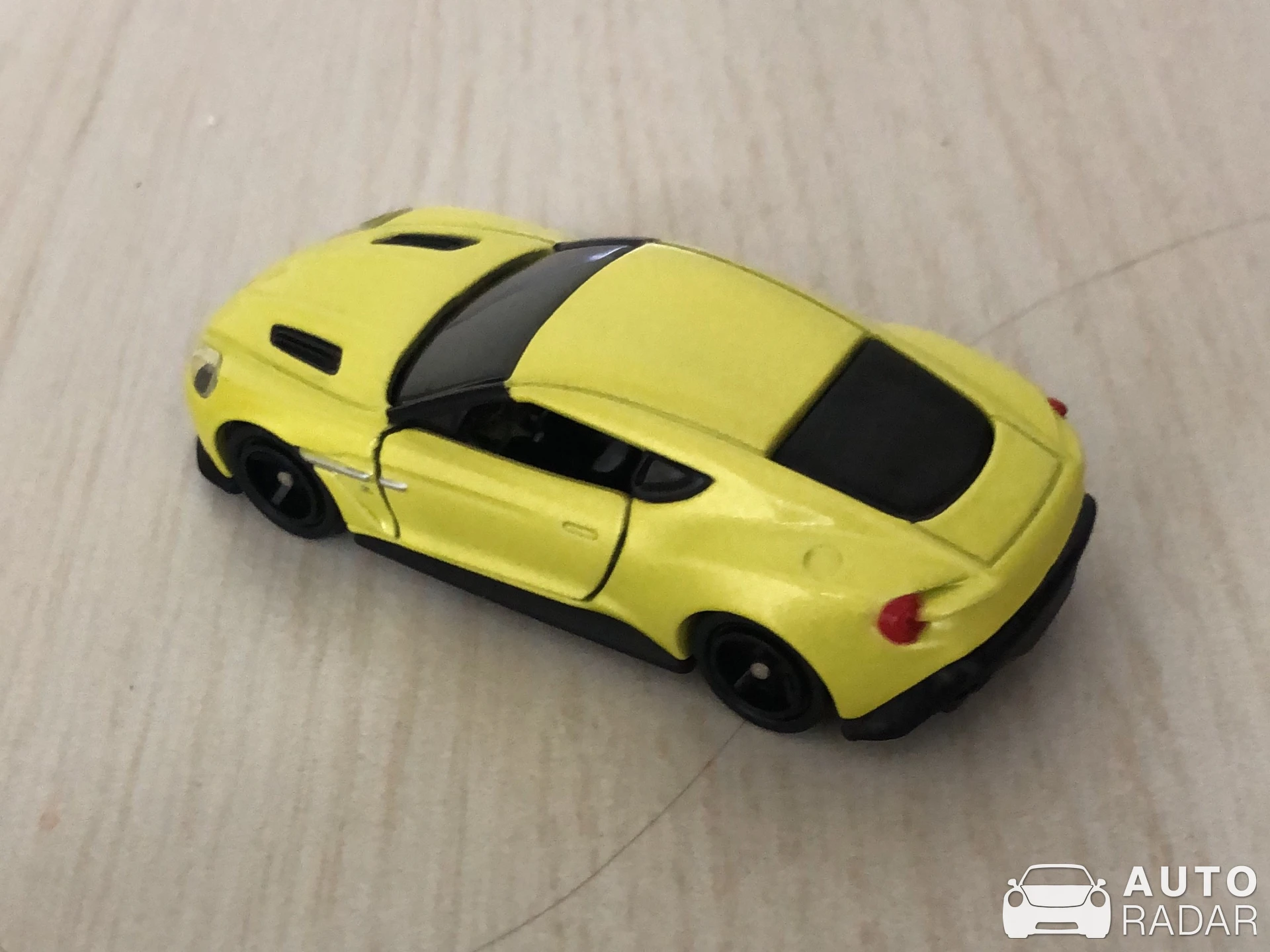 Aston Martin V8 Vantage spotted in Singapore, Singapore