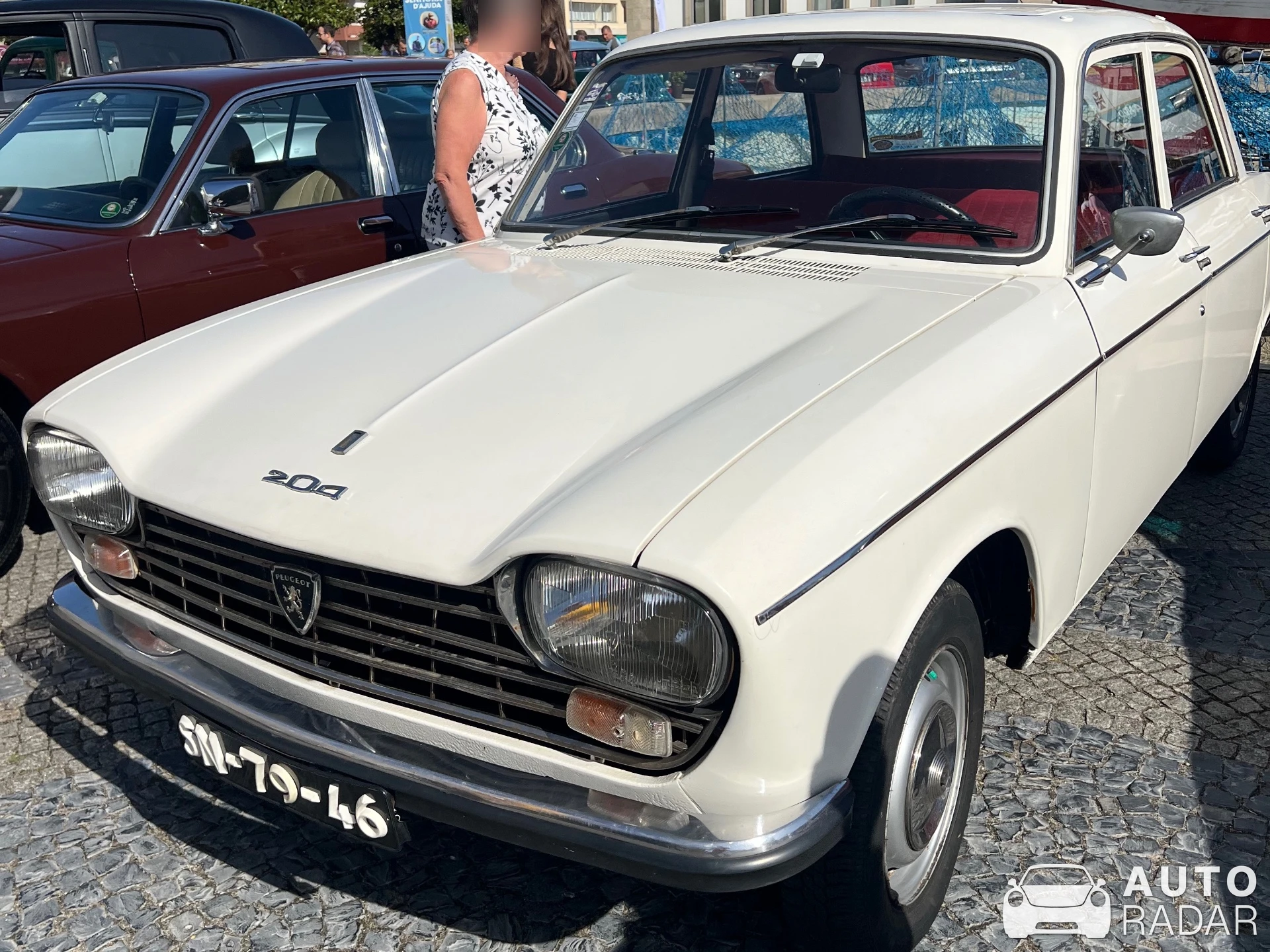 Peugeot 204 spotted in Espinho, Portugal