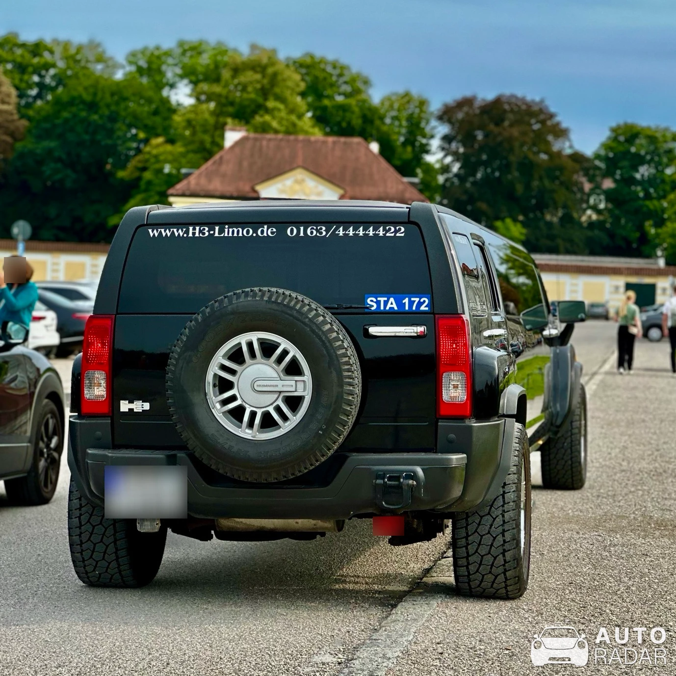 Hummer H3 Limousine spotted in Munich