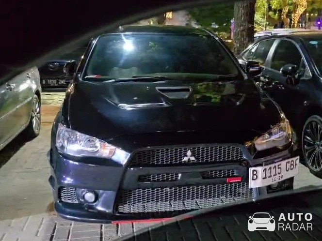 Mitsubishi Lancer Evolution X spotted in Kabupaten Tangerang, Indonesia
